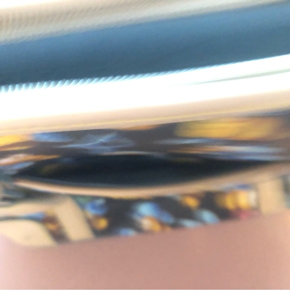 Dooney and Bourke Bumblebee bag! - Picture 16 of 16